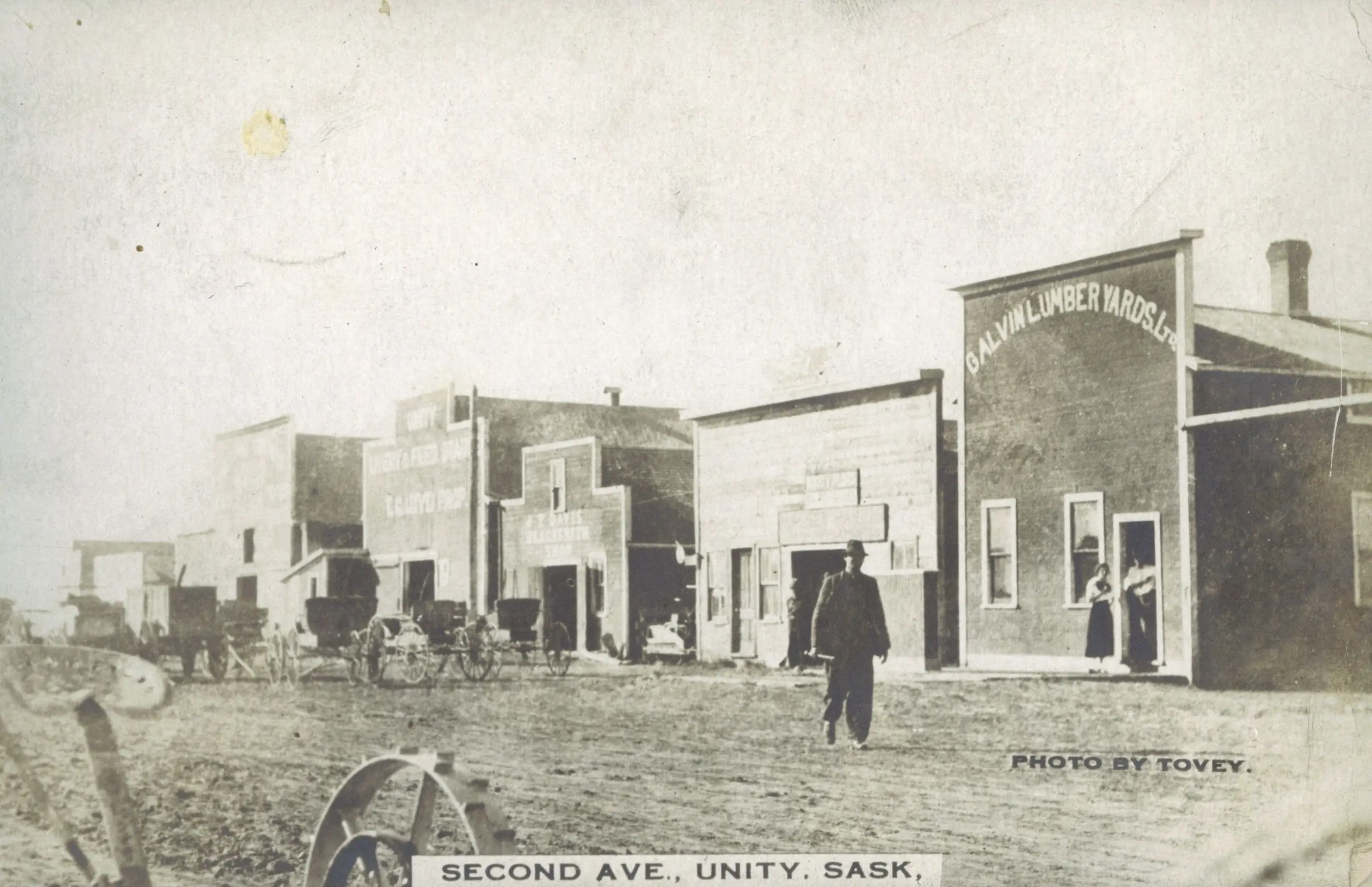 Second Avenue, Unity